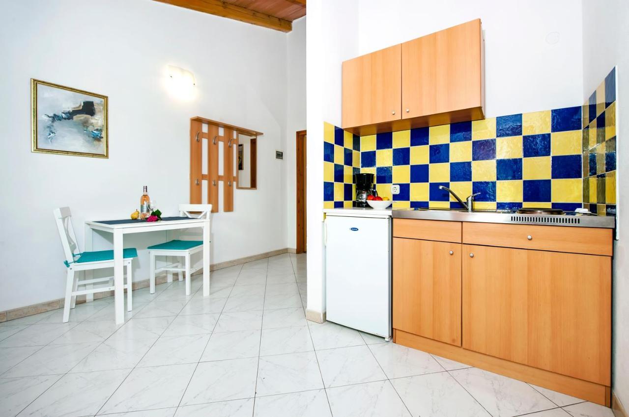 Apartman Near Beach Pelagic Sea View Rovinj Ngoại thất bức ảnh