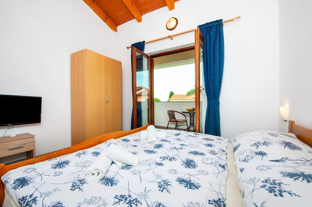 Apartman Near Beach Pelagic Sea View Rovinj Ngoại thất bức ảnh